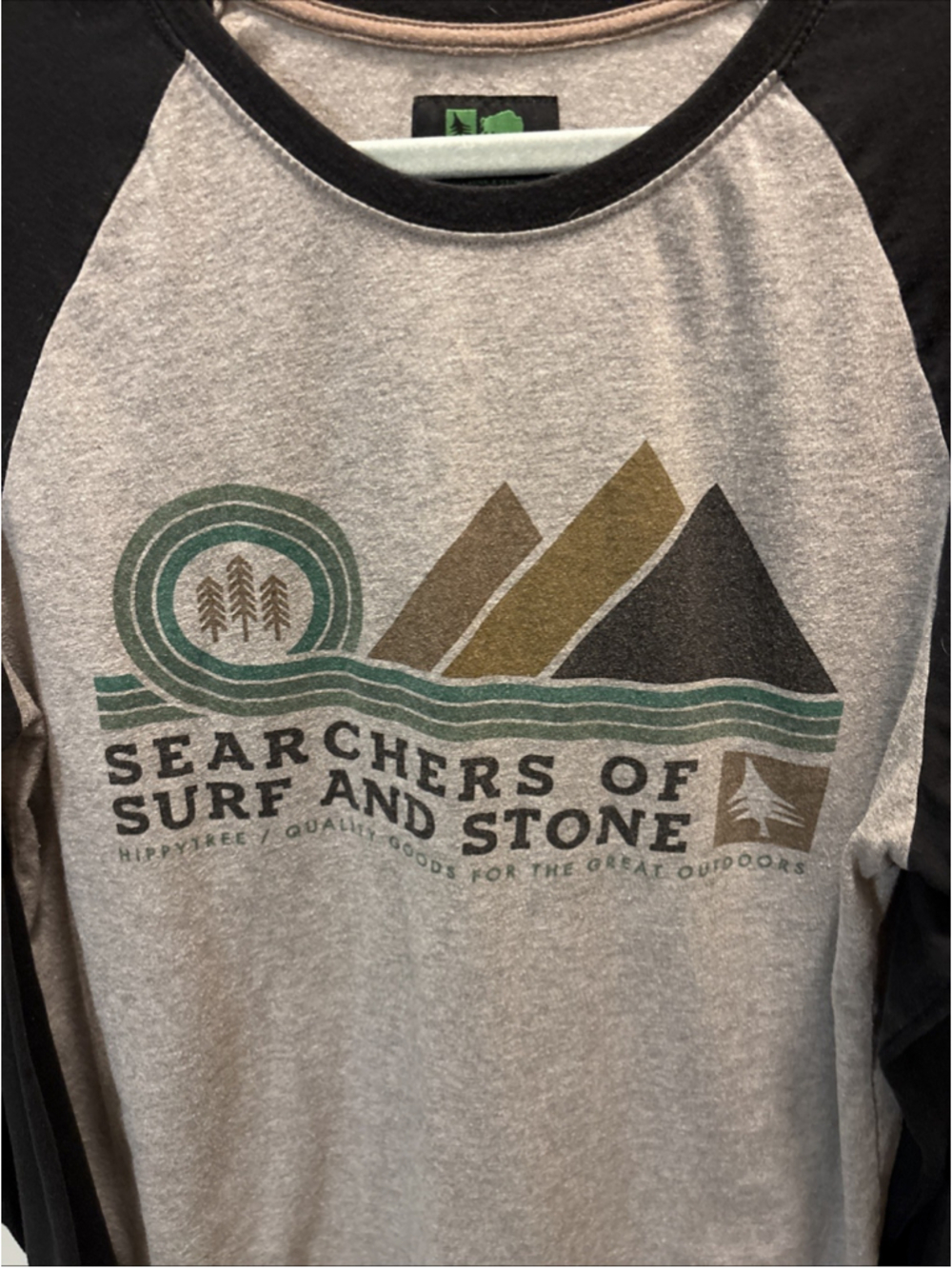 hippy tree long sleeve Gray/black Tee Mountains/pine Trees L.argue.  1002 - Picture 2 of 8